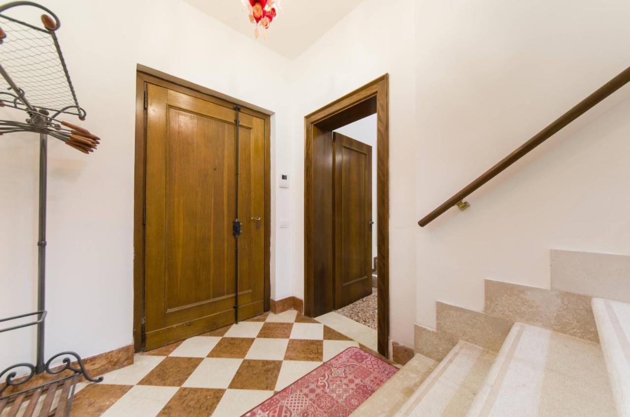 Residenza La Torretta Apartment Венеция Екстериор снимка