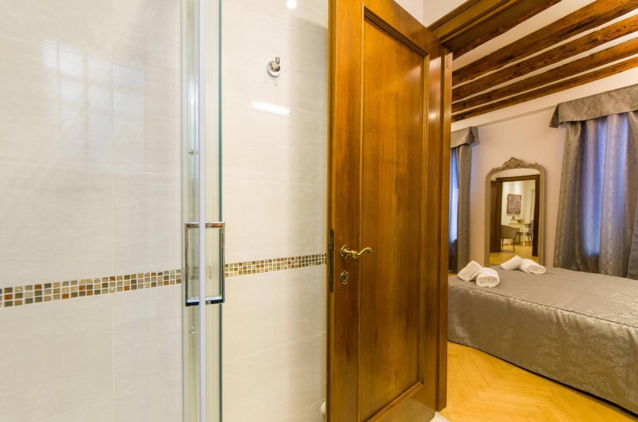 Residenza La Torretta Apartment Венеция Екстериор снимка