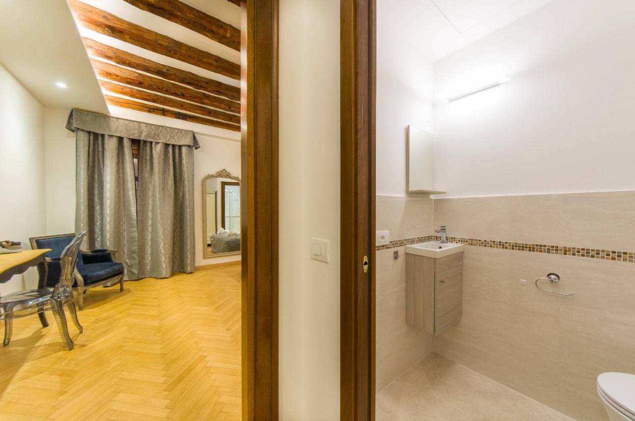 Residenza La Torretta Apartment Венеция Екстериор снимка